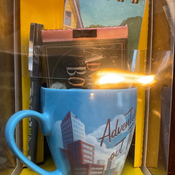 Disney UP mug gift set - Picture 2 of 3